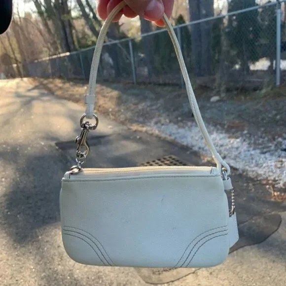 Coach Women's Coated Leather Corner Zip Wristlet in White - Picture 4 of 4